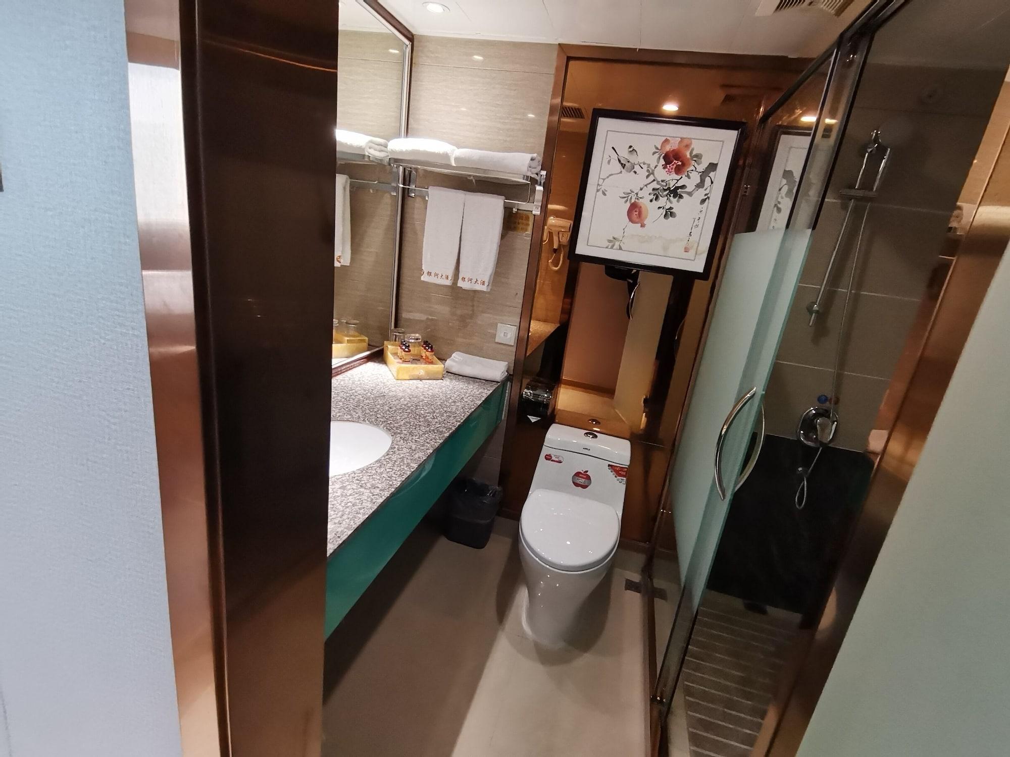 Galaxy Hotel Canton Extérieur photo