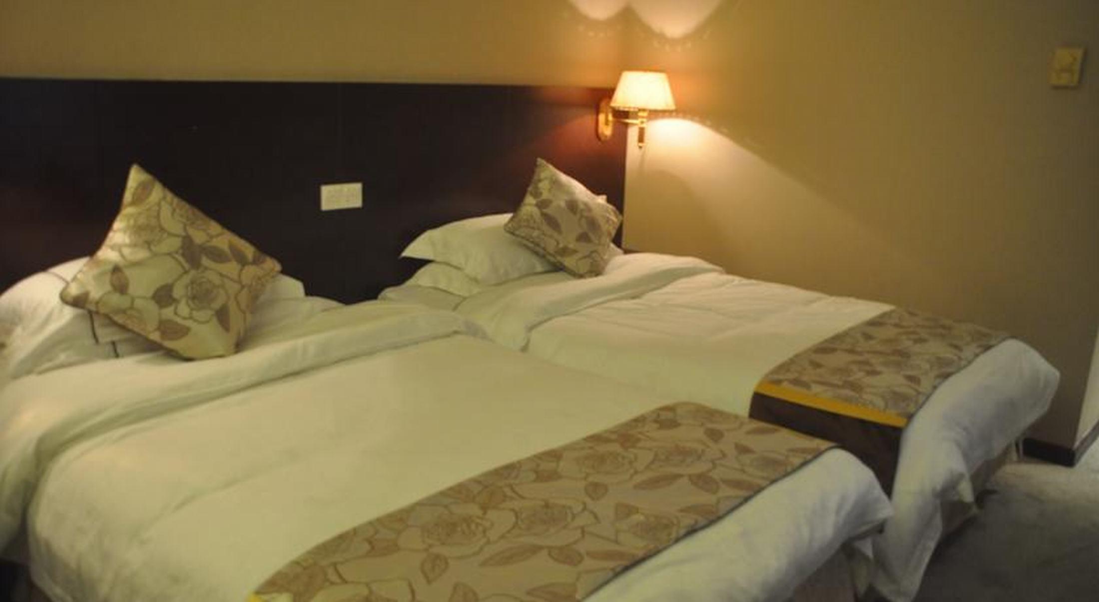 Galaxy Hotel Canton Extérieur photo