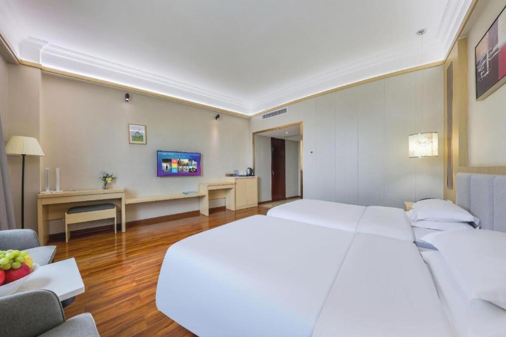 Galaxy Hotel Canton Extérieur photo