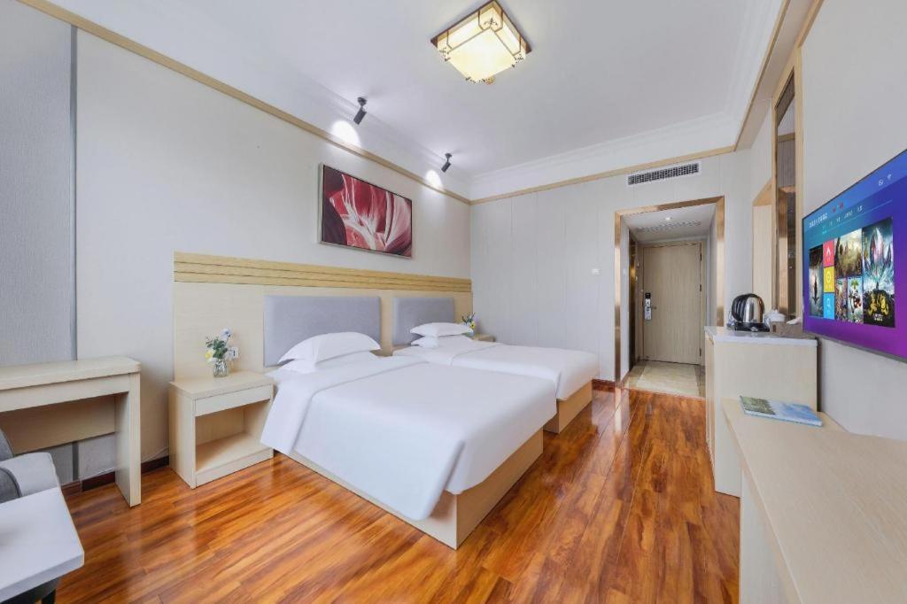 Galaxy Hotel Canton Extérieur photo