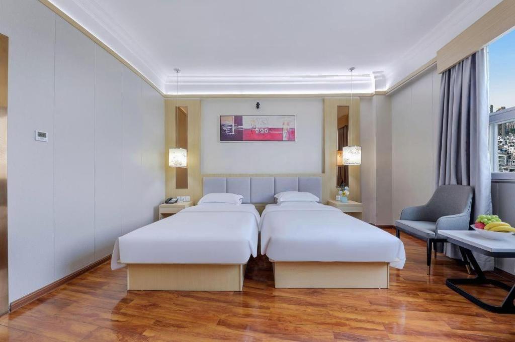 Galaxy Hotel Canton Extérieur photo