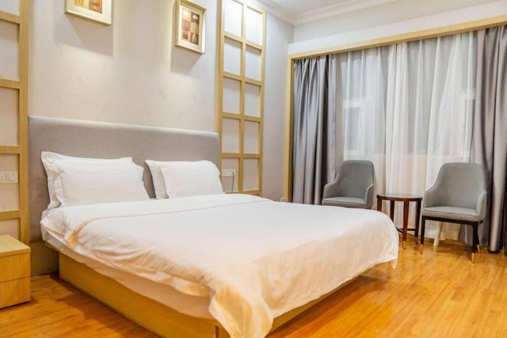 Galaxy Hotel Canton Extérieur photo